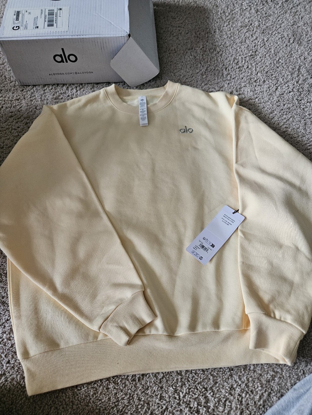 ALO Yoga Accolad Candle Yellow Sweatshirt M